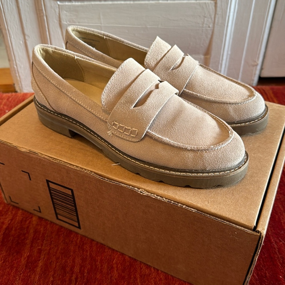 Anne Klein Emmylou Loafer - size 8 women’s
